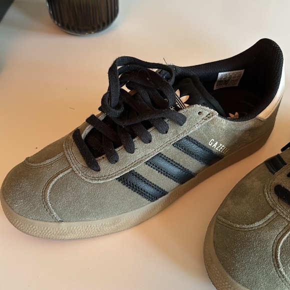 Green adidas gazelle, excellent condition! - Picture 3 of 4
